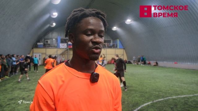 Гости и жители Томска выявили лучших на поле мини-футбола смотреть онлайн