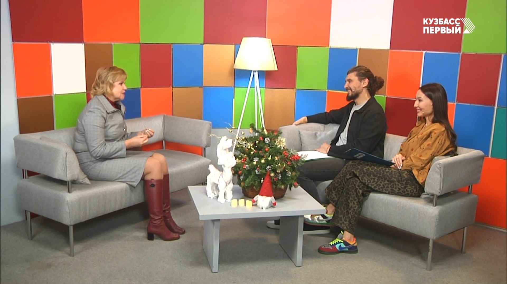 Эфир программы "Включайся" от 08.12.2025. Отдых в лагере для всех! смотреть онлайн