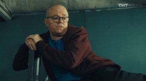 СашаТаня. Гена защищает Сильвестра в тюрьме, где его в камере уголовники прессовали