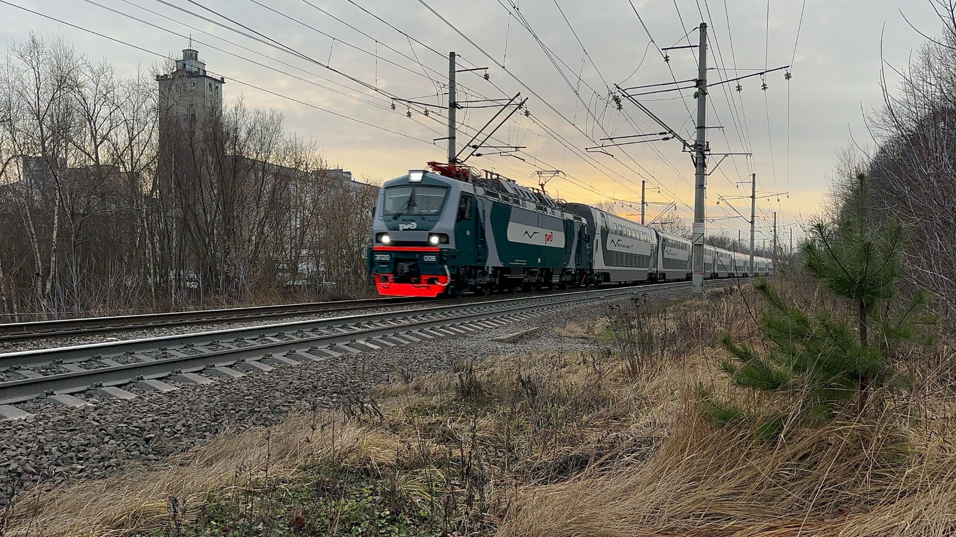 Запуск Буревестника. Поезда во Владимире: переменный и постоянный токи, декабрь 2025 года смотреть онлайн