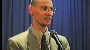 награждение Первушина С.И  Поспелиха 1998г