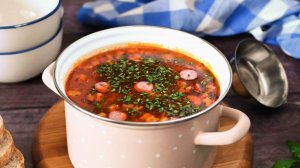 Щи по-деревенски: наваристый суп из квашеной капусты с копчёной свининой