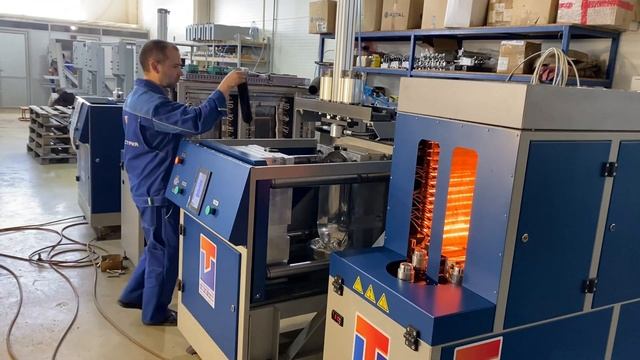 Полуавтомат выдува ПВ-60 Техноиндустрия смотреть онлайн