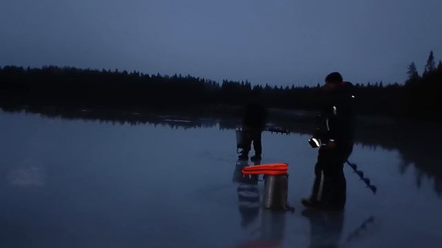 Открытие зимнего сезона 25/26! Первый лёд в Карелии! #рыбалка смотреть онлайн