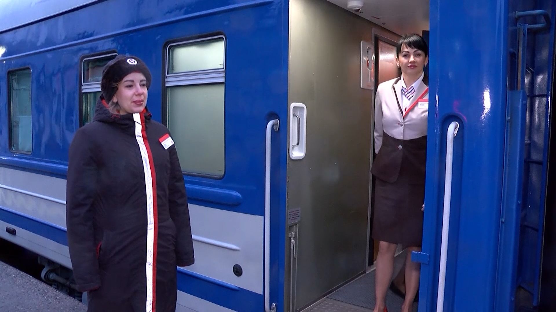 ПОЕЗД ЗИМНЯЯ СКАЗКА смотреть онлайн