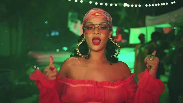 DJ Khaled - Wild Thoughts ft. Rihanna, Bryson Tiller (Official Video) смотреть онлайн