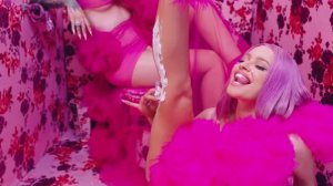 Iggy Azalea, Alice Chater - Lola (Official Video)