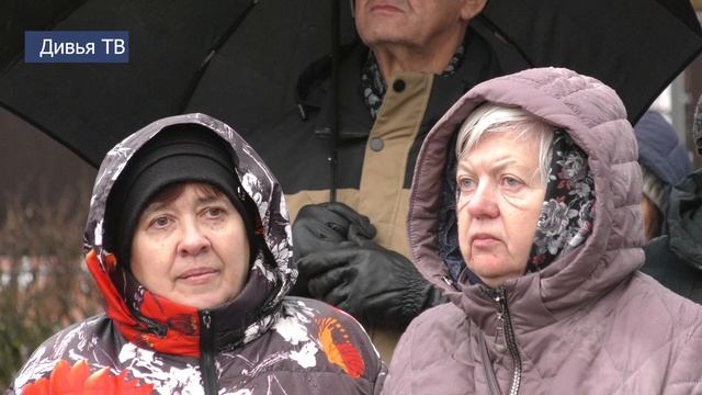 84 года назад город Тихвин был освобожден от захватчиков смотреть онлайн