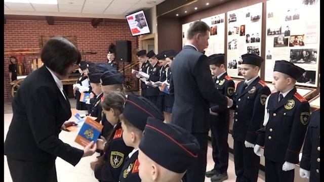 Ряды кадетов пополнили 22 зареченских школьника смотреть онлайн