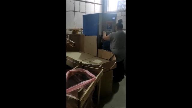 Выдув 1200 бутылок в час на полуавтомате. смотреть онлайн
