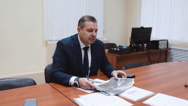 Депутат на округе - Роман Кавинов