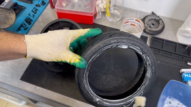 Ninebot E3 замена передней покрышки, шиномонтаж. смотреть онлайн