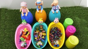 Мультики для девочек. Куколки и конфетки в разноцветных ванночках. Мультики для детей и малышей