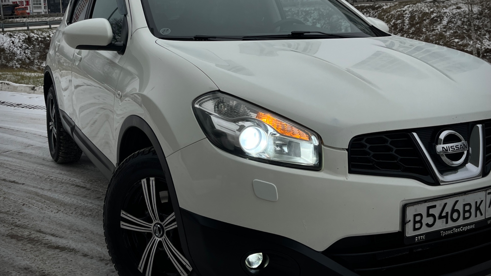 Nissan Qashqai 2012 2.0 4x4 смотреть онлайн