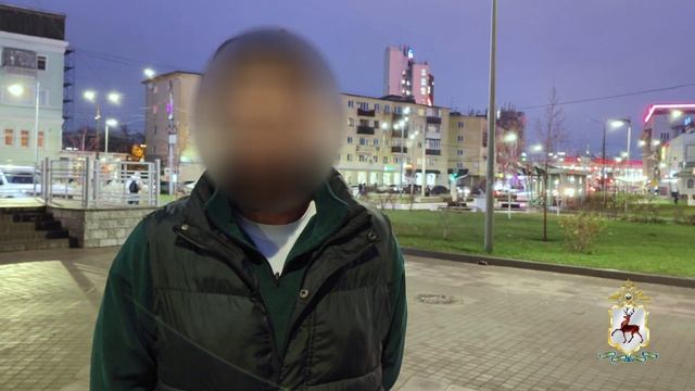 Бдительный таксист спас 92-летнюю пенсионерку от мошенников: реальная история из Нижнего Новгорода смотреть онлайн