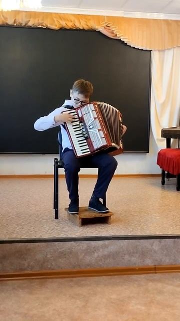 Стародубцев Артём 12 лет
