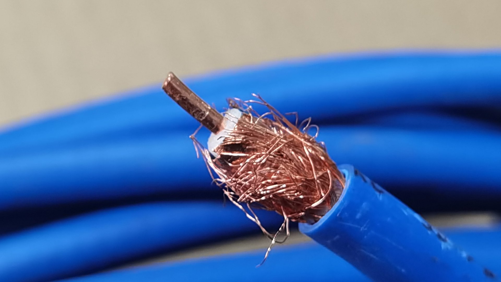 Почему пришлось переделать кабельную сборку 5D-FB Антекс смотреть онлайн