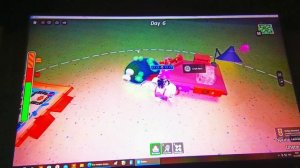 выжил 21 день в бикини ботом...