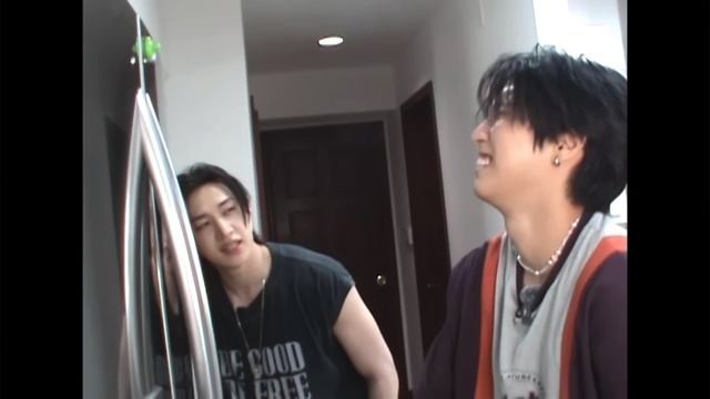 JYP StrayKids 0801 (street Ver.) M/V