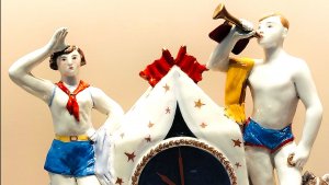 Школьный вальс ! До шестнадцати лет!