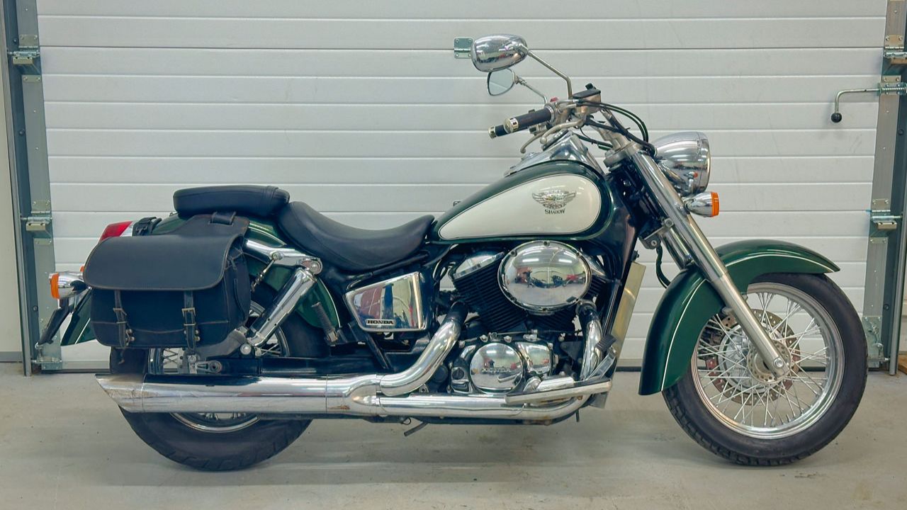Honda Shadow 400 - NC34-1900120 смотреть онлайн