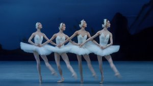 П. И. Чайковский. Балет  Лебединое озеро. 4К Танец маленьких лебедей