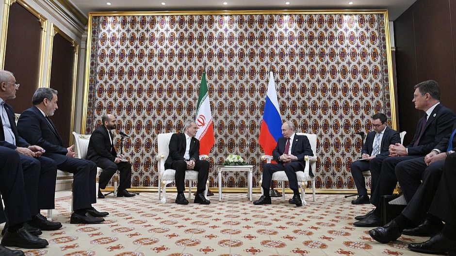 Встреча с Масудом Пезешкианом смотреть онлайн