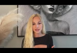 Как перестать быть удобной, подстраиваться под всех и и стать женщиной которую выбирают