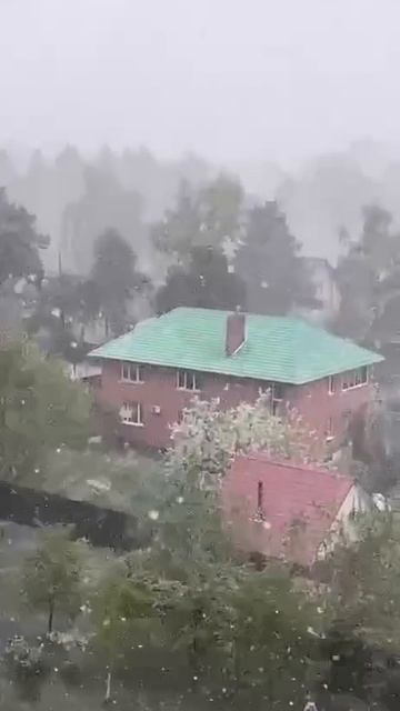 ❄️Сильнейший снегопад накроет Москву уже в ближайшие часы❄️ смотреть онлайн