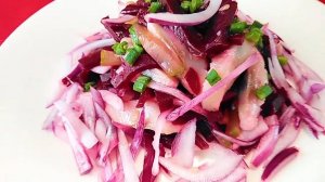 САЛАТ за  минуты✨✨ с Селедкой и свеклой.