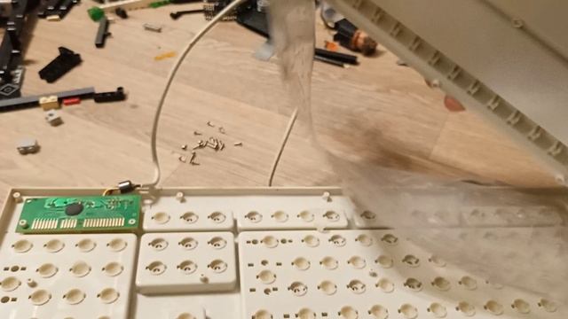 Разборка компьютерной клавиатуры смотреть онлайн