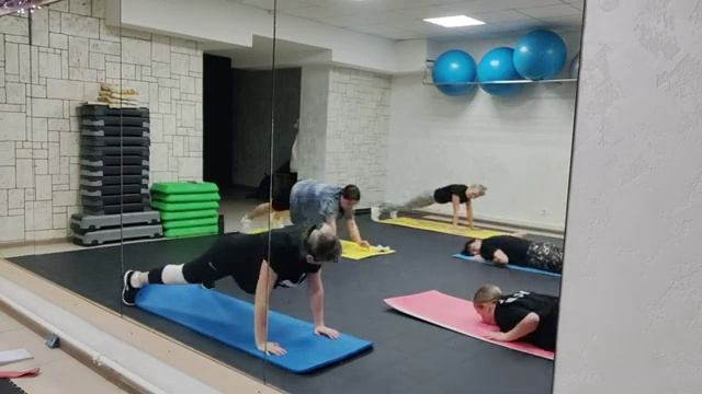 ГОРЯЧАЯ ТРЕНИРОВКА БЕЗ ОБОРУДОВАНИЯ. МОКРО, ЖАРКО, ВЕСЕЛО🔥🔥🔥🔥🔥🔥 смотреть онлайн