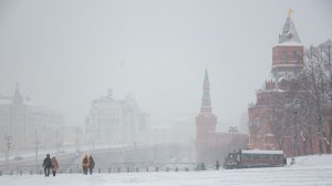 Сильный снегопад накрыл Москву: объявлен «желтый» уровень опасности