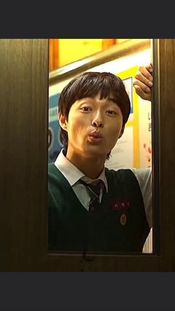 Гён Су раньше 😊 и сейчас 😔 | Дорама "Мы все мертвы"