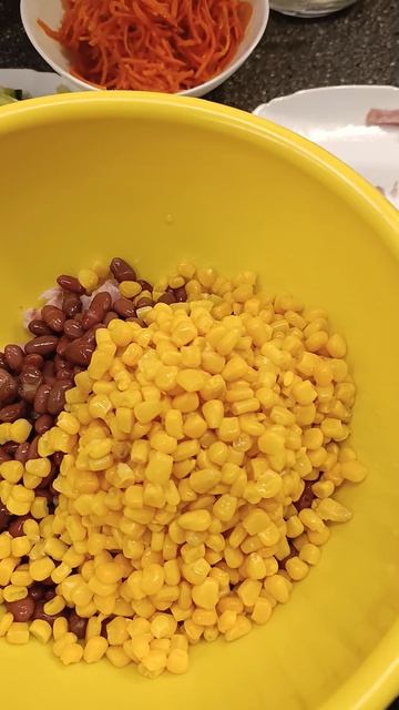 Простой и вкусный салат на праздник