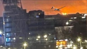 Появились кадры атаки БПЛА на Ярославль.Атакован НПЗ.12.12.2025