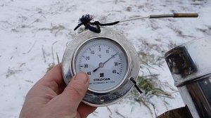 Грею трактор МТЗ-80.