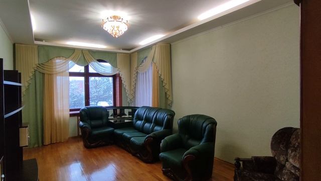 Продается просторная 4-комнатная квартира в тихом квартале! смотреть онлайн