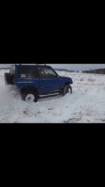 Первый зимний выезд Сузуки эскудо и тойота кариб