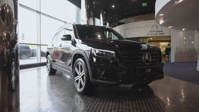 Новый кроссовер Mercedes-Benz GLB 2025 года в наличии в Москве! смотреть онлайн