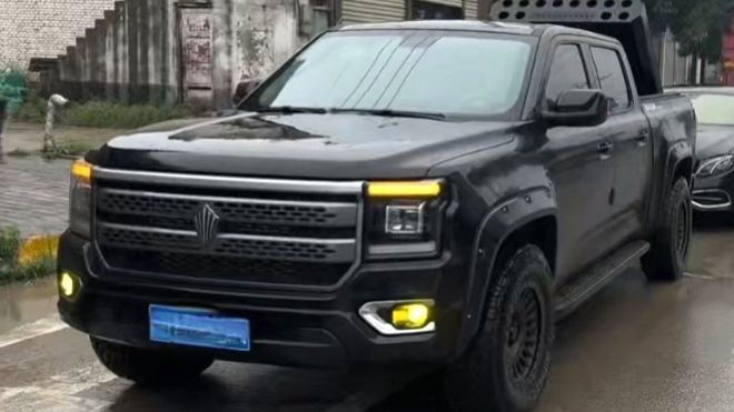 JMC Grand Avenue 2.3T Gasoline Two-Wheel Drive смотреть онлайн