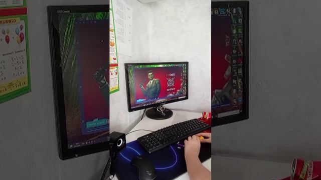 играю в Floating Sandbox