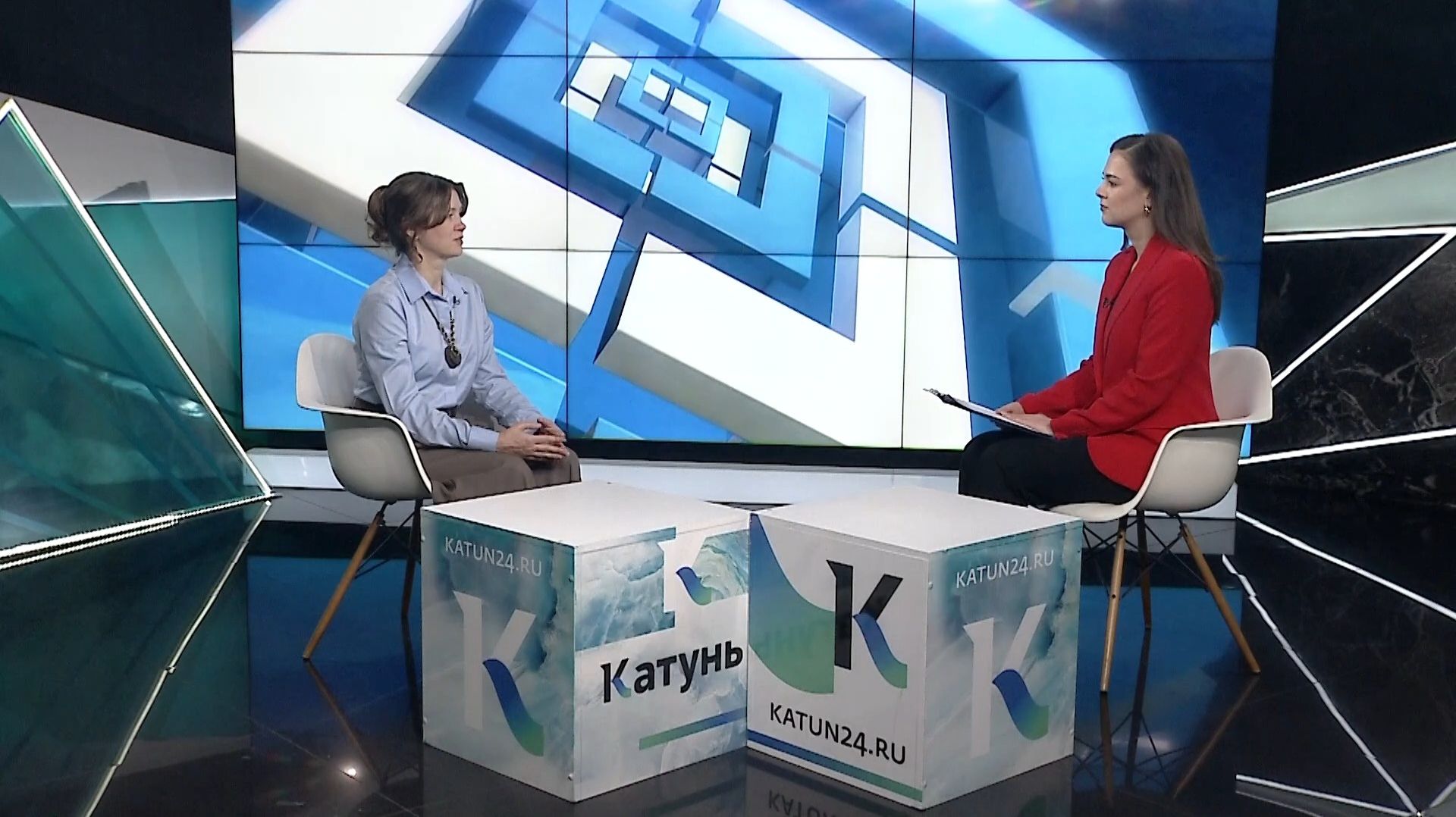 «Открытое правительство»: министр культуры Алтайского края Елена Безрукова смотреть онлайн