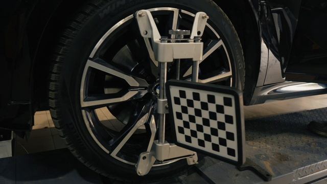 BMWx7 Сход развал в Сан моторс