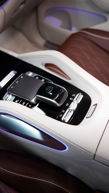 💎Maybach = Luxury + Style — формула, которая оживает в GLS Maybach. смотреть онлайн