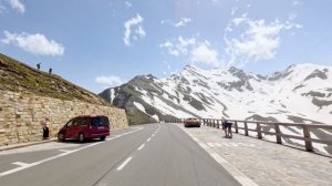 Поездка по высокогорной альпийской дороге Гросглокнер, Австрия.