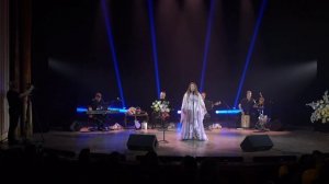 "Этот большой мир" - Анастасия Добровольская