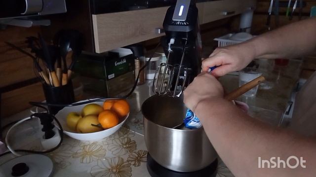 13-12-2025. Жизнь в деревне.Затопила баню,на носила воды.Решила приготовить торт. смотреть онлайн