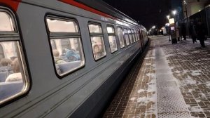 Электропоезд ЭД4М-0304 МОСКВА ЯРОСЛАВСКАЯ-АЛЕКСАНДРОВ-1, НА ПЛАТФОРМЕ ПУШКИНО