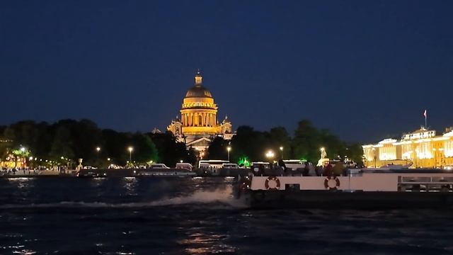 НОЧНАЯ ПРОГУЛКА ПО РЕКЕ НЕВЕ, РАЗВОДНЫЕ МОСТЫ, КРЕЙСЕР АВРОРА!!!